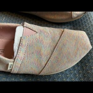 Toms soft pink cloudbound alpargata 7.5